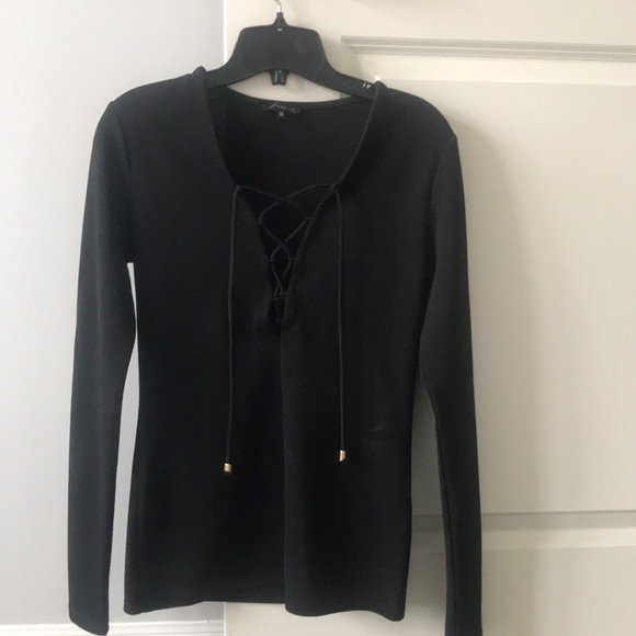 Fitted long sleeve caged v neck - Picture 1 of 3